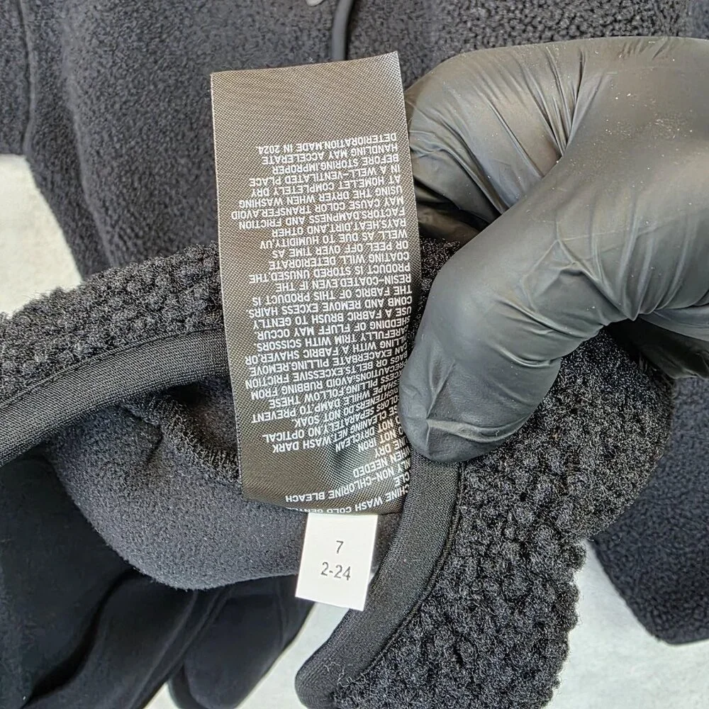 Uniqlo Jacket Womens Medium Black Sherpa Fleece Relaxed Collarless Button - Picture 5 of 10